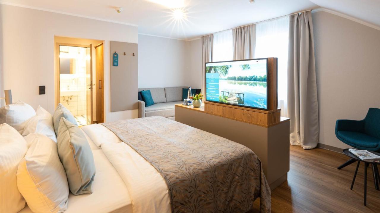 Sopherl Am - Fruehstueck Auf Der Seeterrasse, Sehr Ruhig Und Wunderschoen Am See, 3 Minuten Nach Oberpfaffenhofen, Viele Radtouren, Restaurants & Cafes In Der Umgebung 3* Weßling
